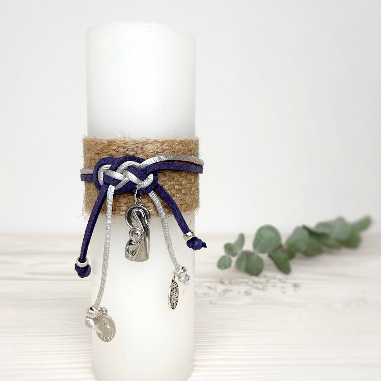 Set Bautizo Niño 1: 24 Santitos + 1 Bolsa de Santitos + Vela Ceremonia