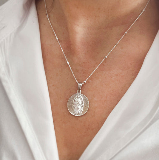 Collar Virgen de Guadalupe Grande