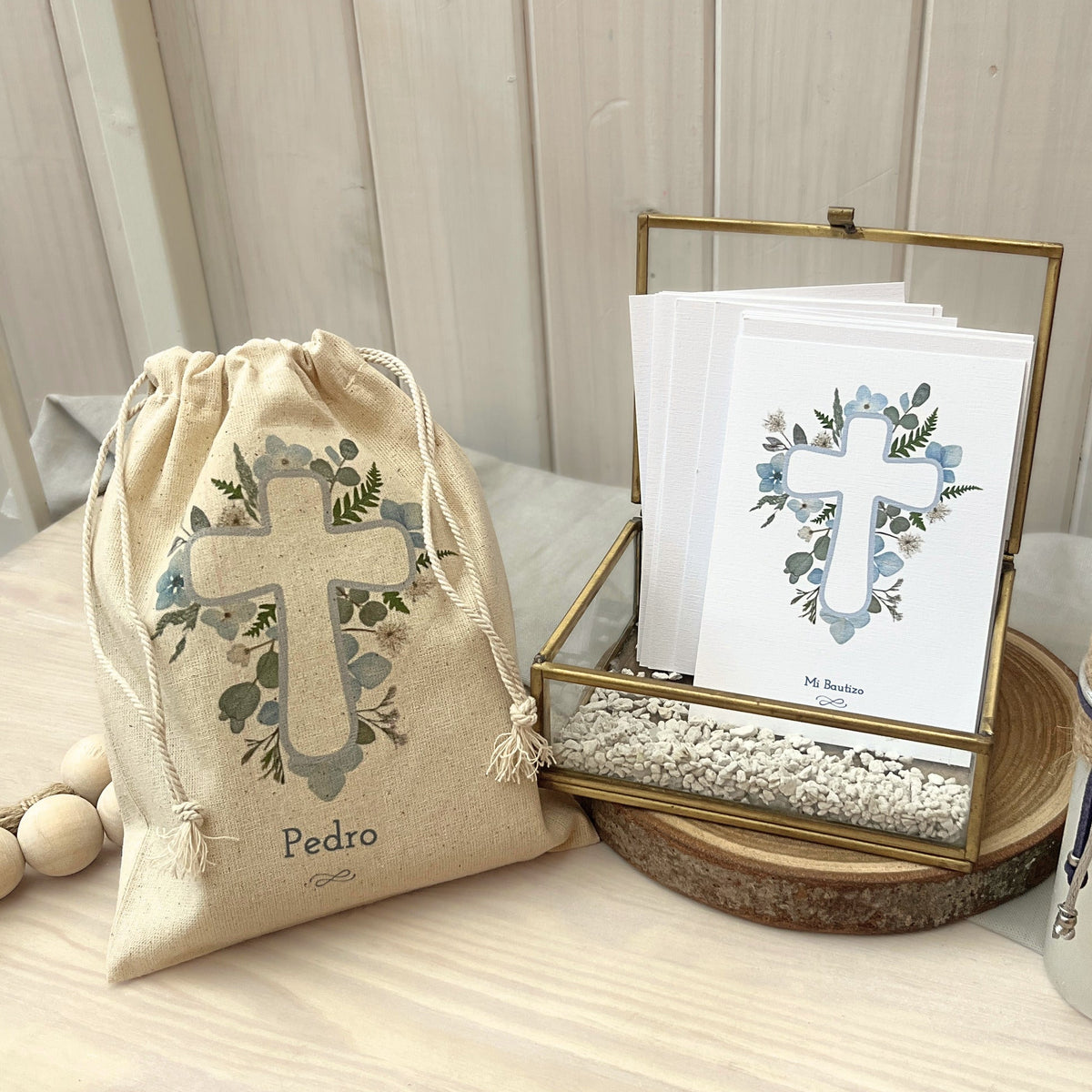 Set Bautizo Niño 1: 24 Santitos + 1 Bolsa de Santitos + Vela Ceremonia
